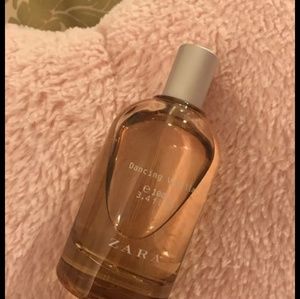 Zara Dancing Vanilla